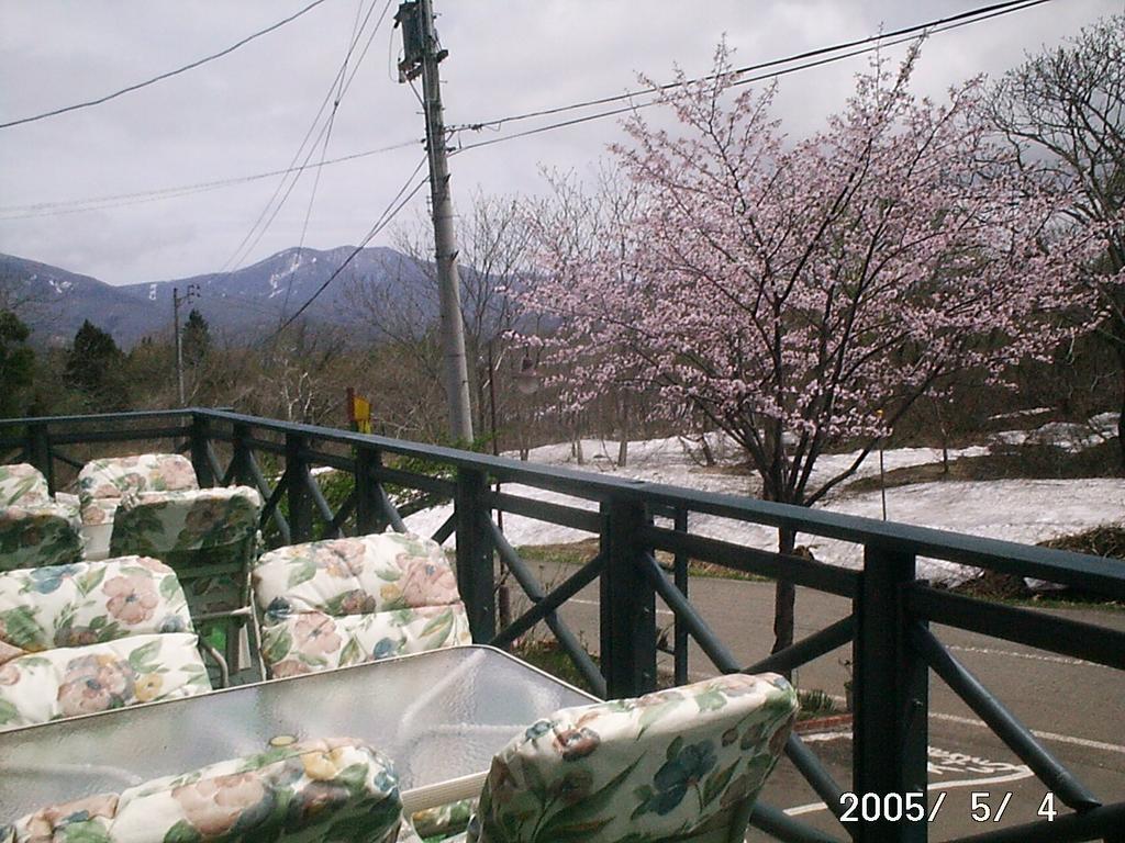 Country Inn Canadian House Myoko Exterior photo